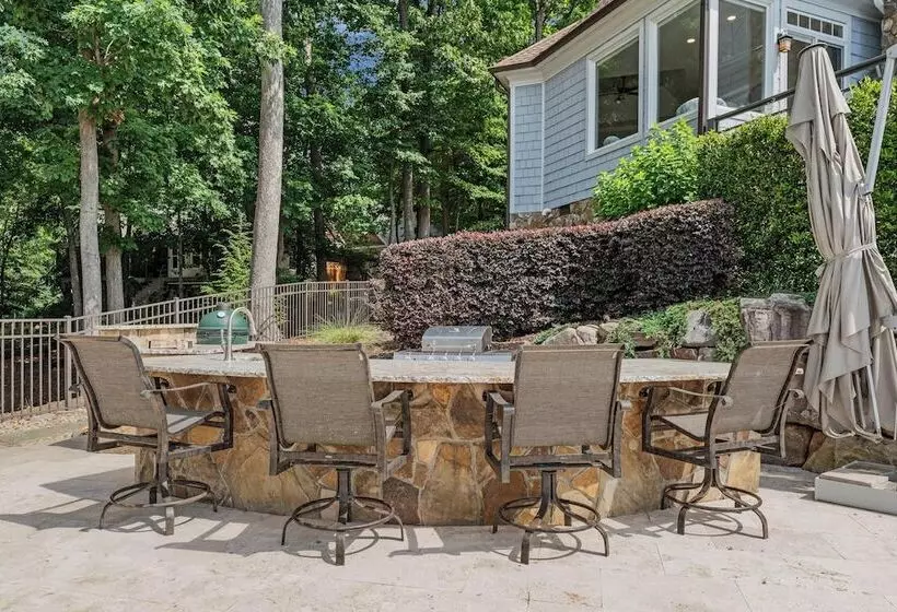 Paradise Pointe By Avantstay Lakefront + Views + Playset