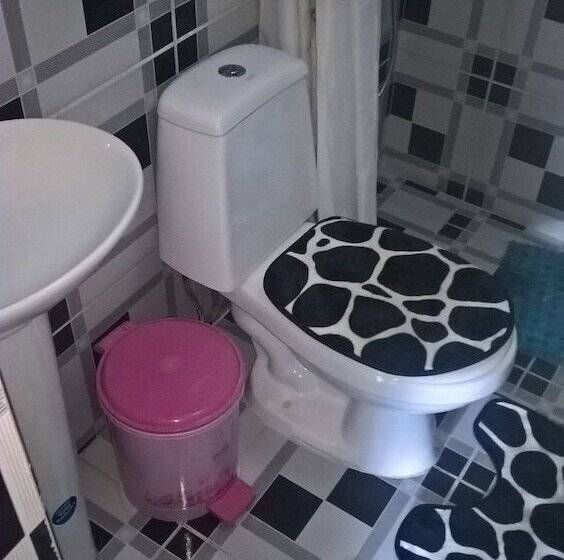 پانسیون Hostal Aida Y Miguel