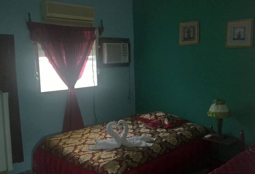 پانسیون Hostal Aida Y Miguel