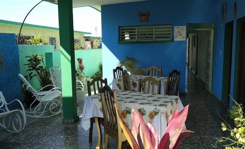 پانسیون Hostal Aida Y Miguel