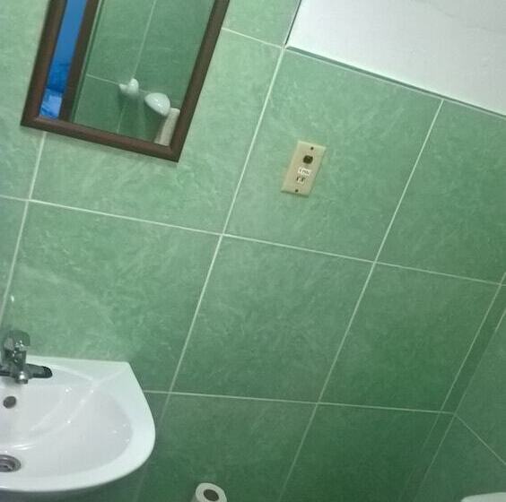 پانسیون Hostal Aida Y Miguel