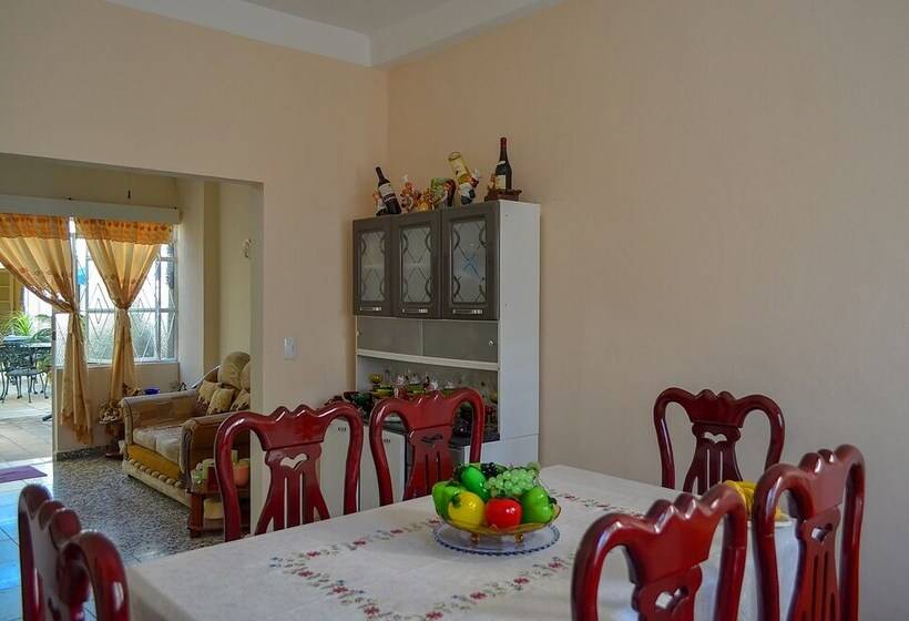 پانسیون Hostal Ebano Y Marfil