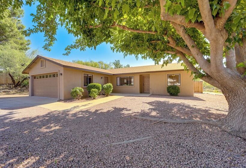 3 Mi To Old Town Cottonwood: Quiet Home W/ Patio