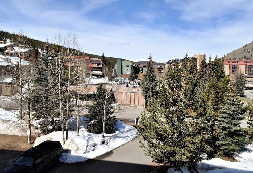 Отель Summit House 2 Bed 2 Bath B