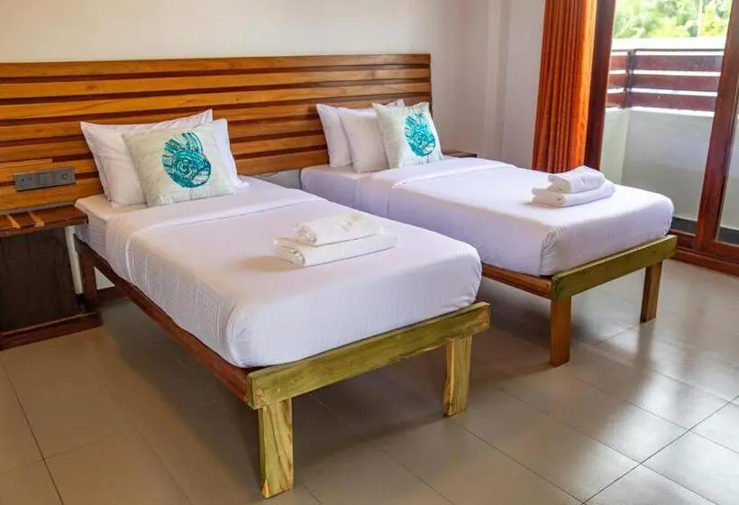 تختخواب و صبحانه Maldivine Stay Dhiffushi