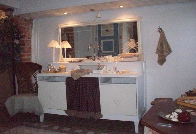 住宿加早餐  Brinkin Wanha Pappila