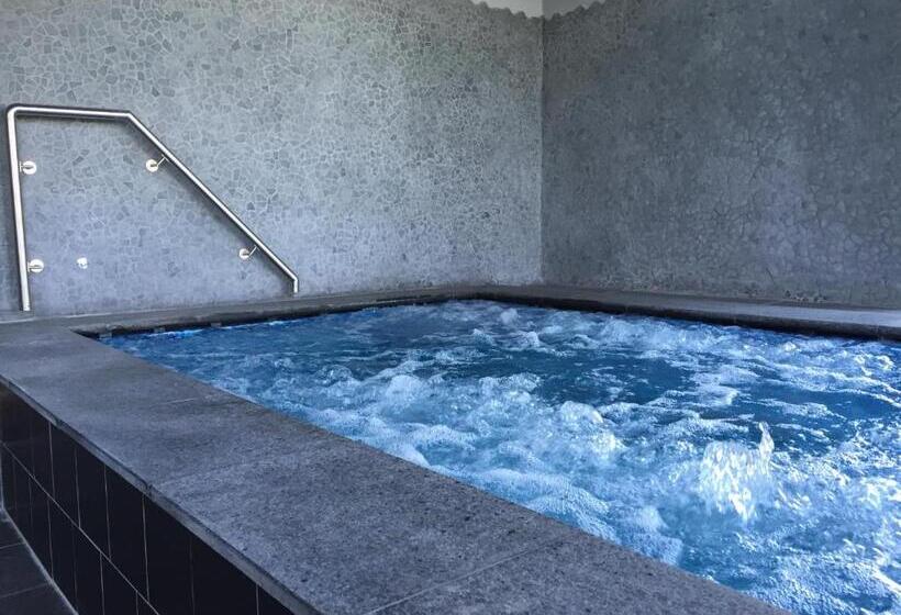 Aamiaismajoitus (B&B) Dunez Men Only Resort