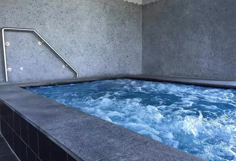 ベッドアンドブレックファースト Dunez Men Only Resort