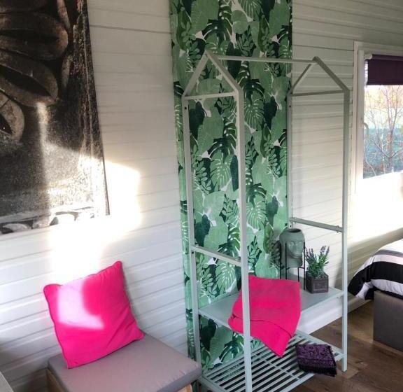 Aamiaismajoitus (B&B) Dunez Men Only Resort