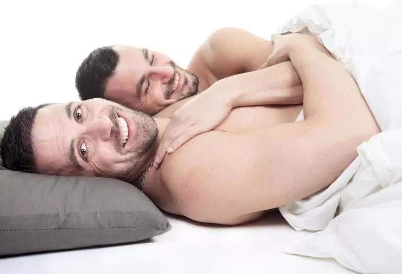 ベッドアンドブレックファースト Dunez Men Only Resort