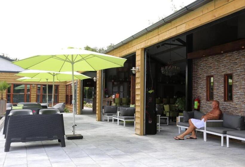 Aamiaismajoitus (B&B) Dunez Men Only Resort