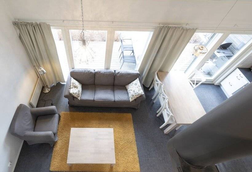 Bed and Breakfast Varjola Holiday Center