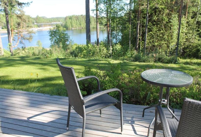 Bed and Breakfast Varjola Holiday Center