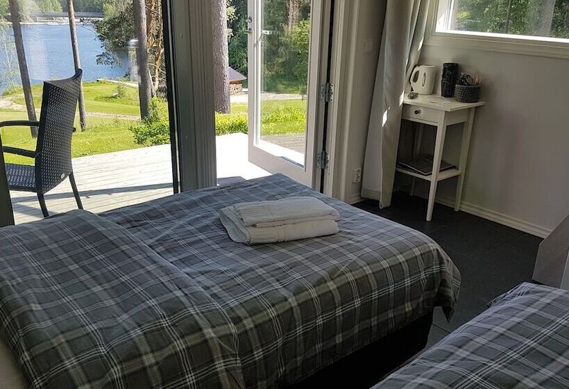 Bed and Breakfast Varjola Holiday Center