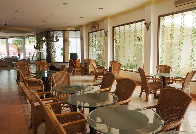 Hotel Adisurya