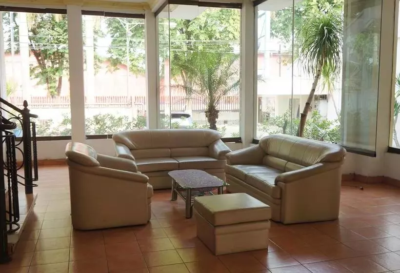 Hotel Adisurya
