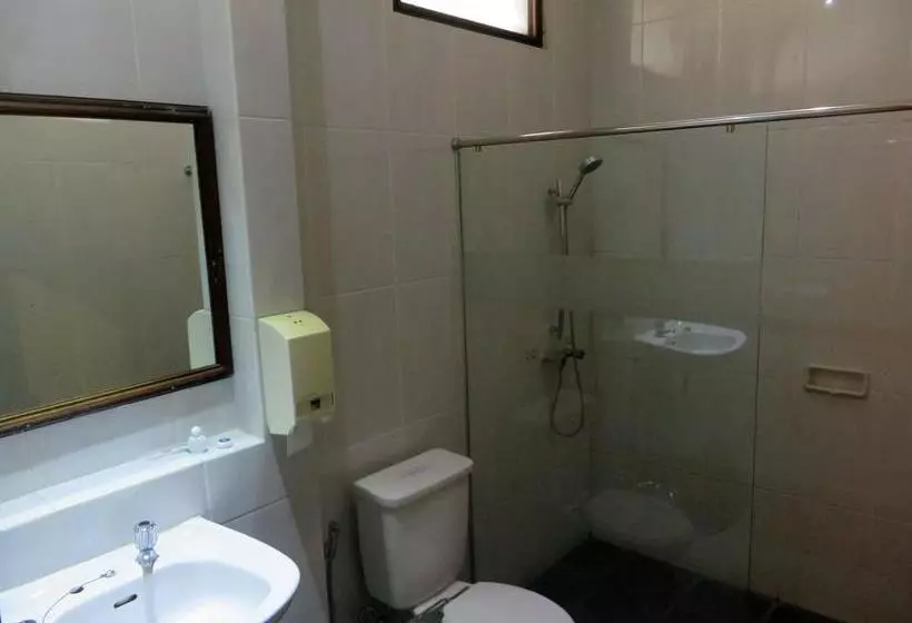 Hotel Adisurya