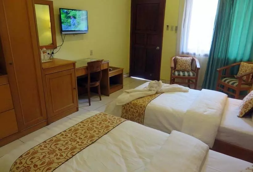 Hotel Adisurya