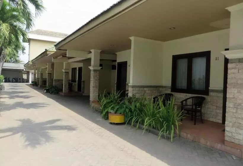 Hotel Adisurya