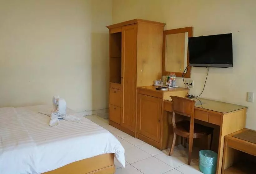 Hotel Adisurya