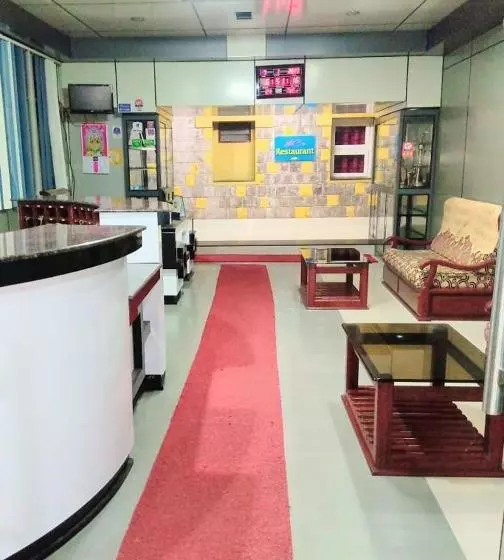 ホテル Caveri