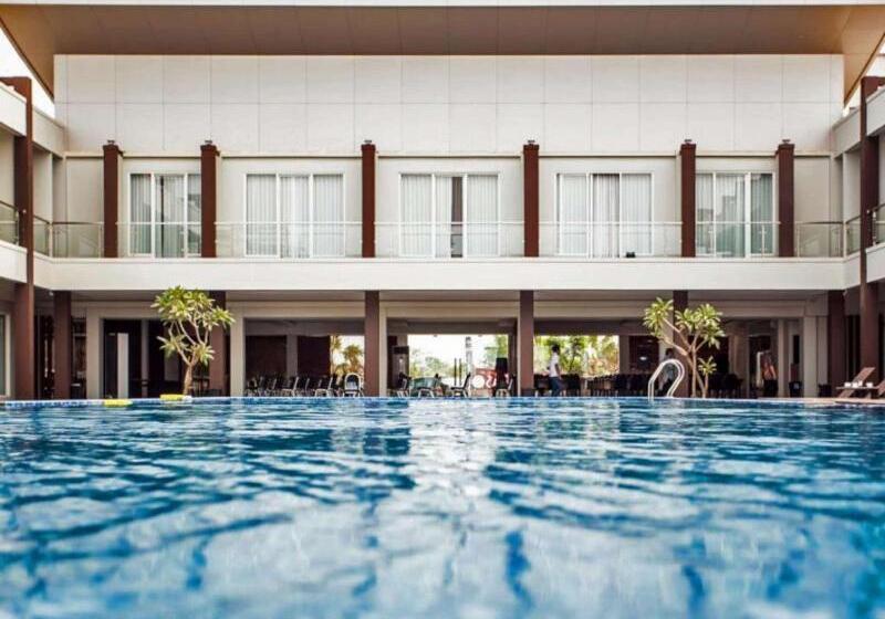 בית מלון כפרי D Season Premiere