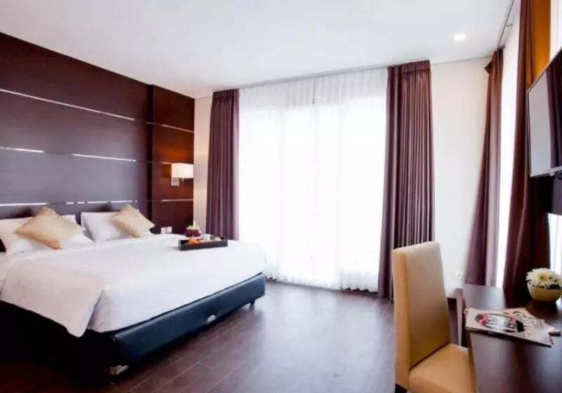 Hotel D Season Premiere