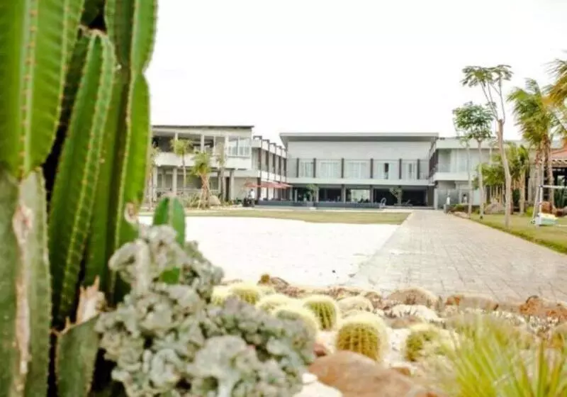 Hotel D Season Premiere