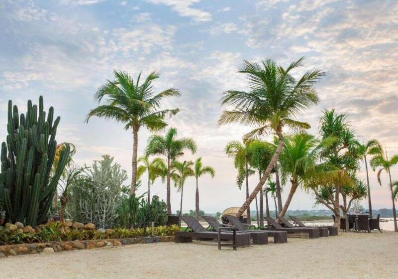 בית מלון כפרי D Season Premiere