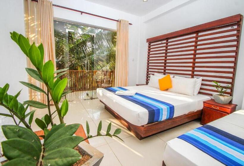 בית מלון כפרי Dickwella Beach