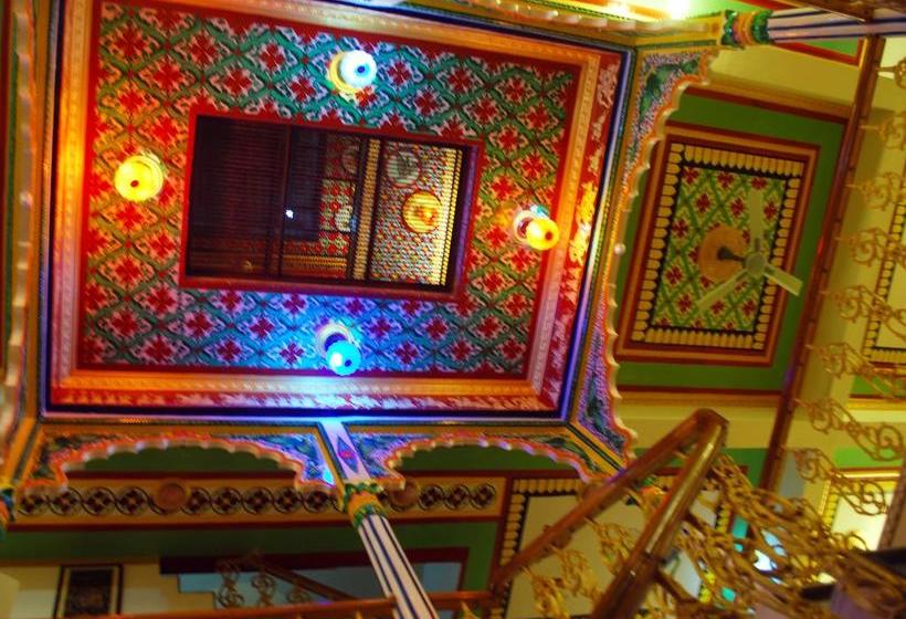 ホテル Jhankar Mansion