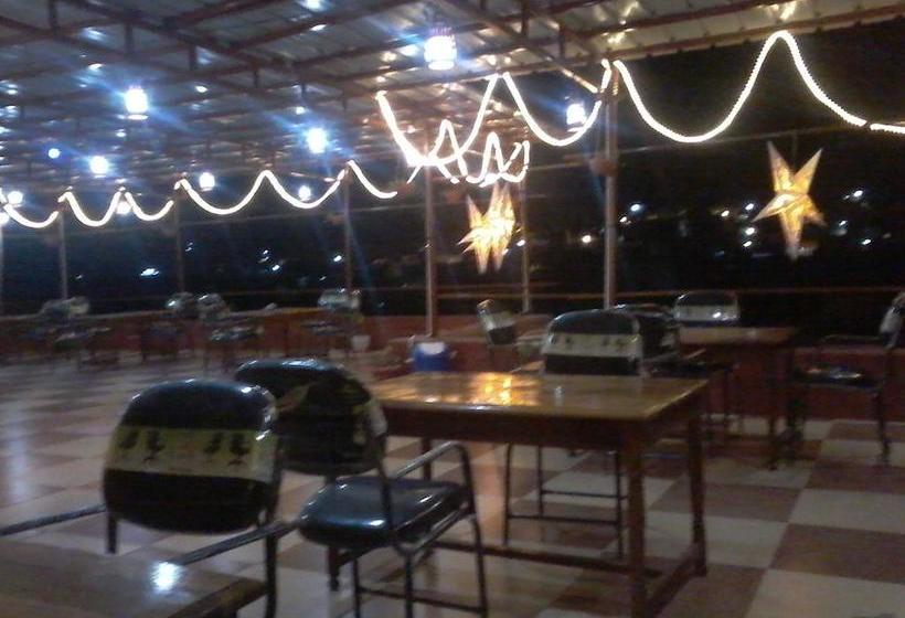 ホテル Jhankar Mansion