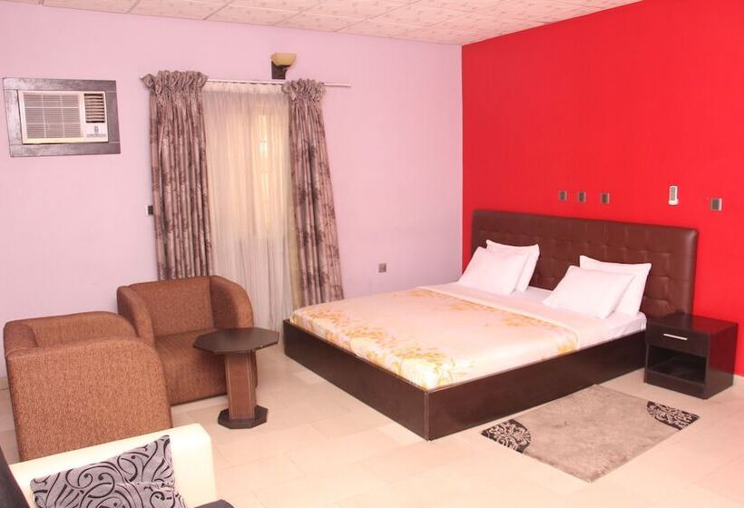 هتل Kriscane Suites