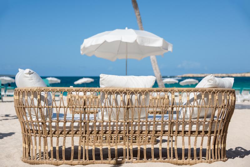 هتل La Playa Orient Bay