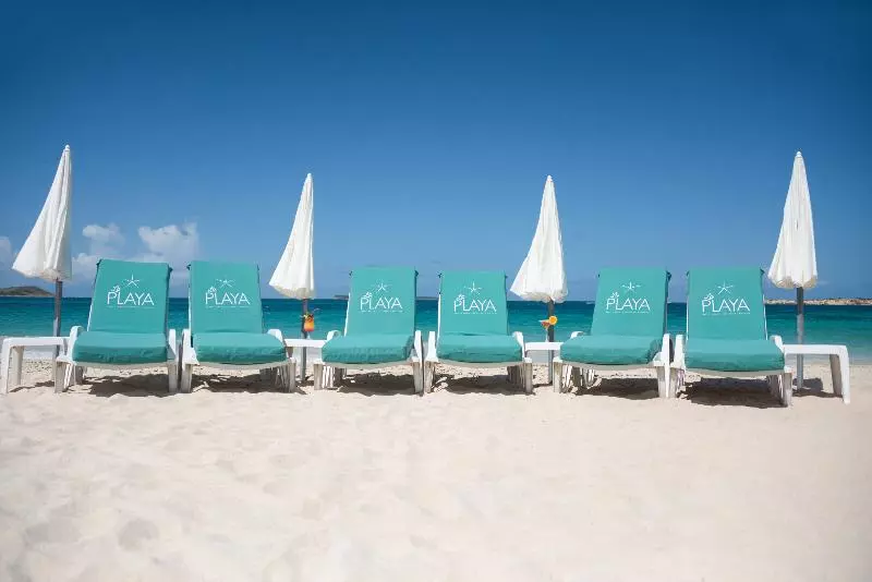 هتل La Playa Orient Bay