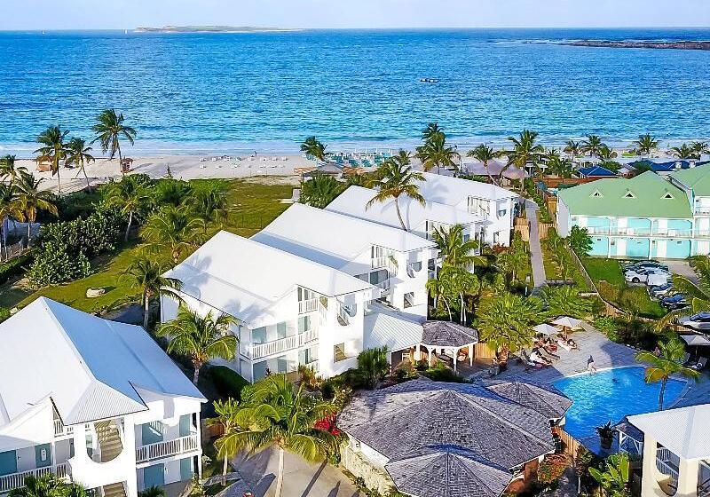 هتل La Playa Orient Bay