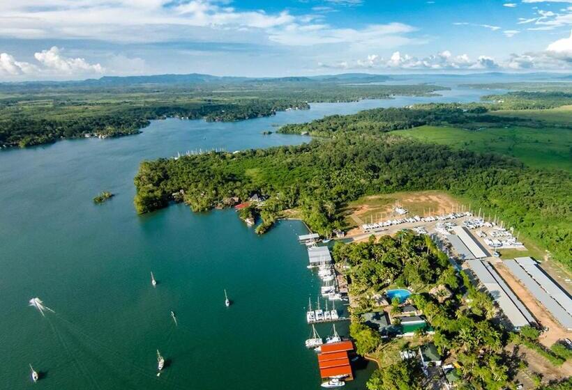 هتل Nanajuana Río Dulce