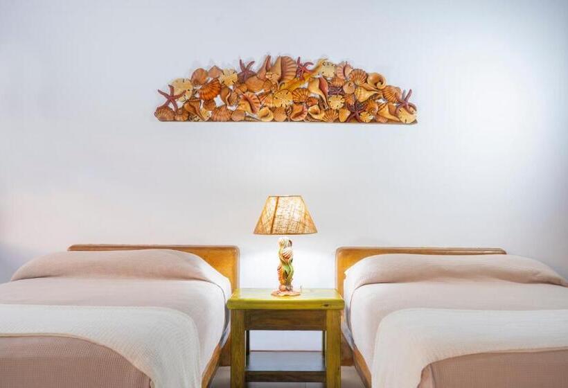 هتل Nanajuana Río Dulce