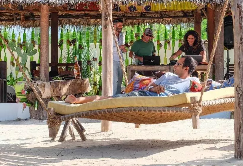 ホテル Seasons Lodge Zanzibar