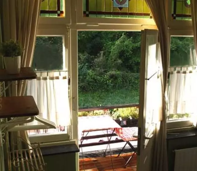Hotelli Villa Warempel