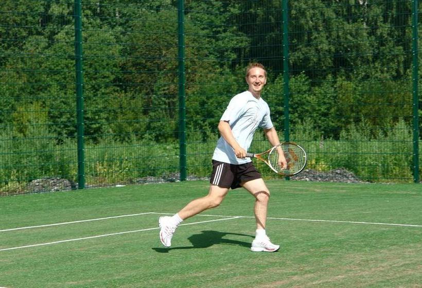 Kyyhkylä Hotel And Manor