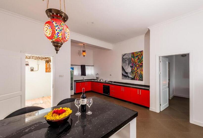 منتجع Sofia Sea View