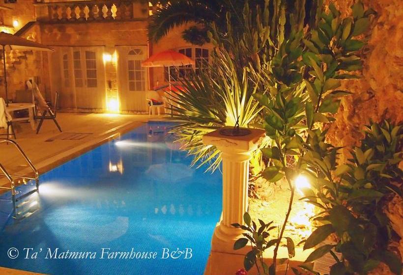 تختخواب و صبحانه Ta Matmura Farmhouse