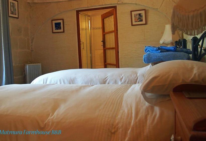 تختخواب و صبحانه Ta Matmura Farmhouse