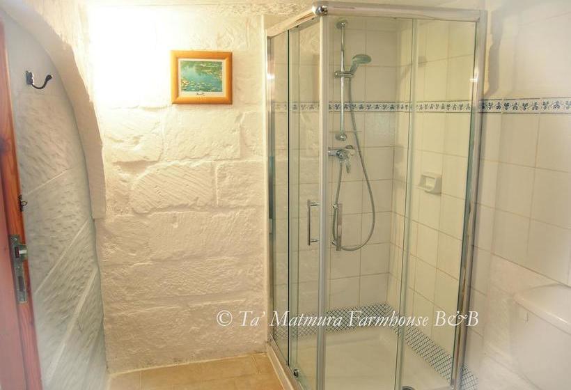 تختخواب و صبحانه Ta Matmura Farmhouse