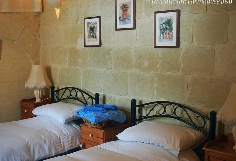 تختخواب و صبحانه Ta Matmura Farmhouse