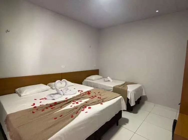 Hotelli Pousada Nelly Medeiros