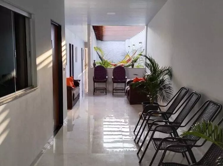 Hotelli Pousada Nelly Medeiros