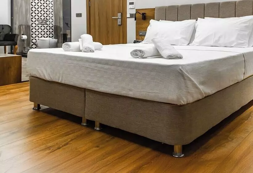 Hotelli Querencia Suit