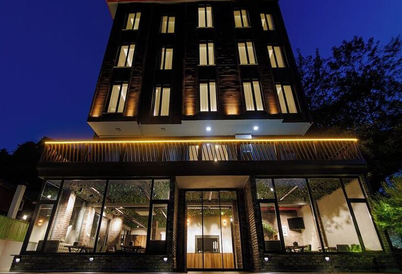 ホテル Querencia Suit